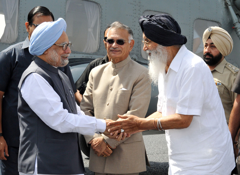The Prime Minister, Dr. Manmohan Singh being welcomed by the...