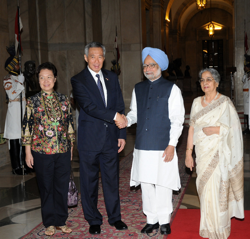 The Prime Minister, Dr. Manmohan Singh meeting the Prime Minister of...