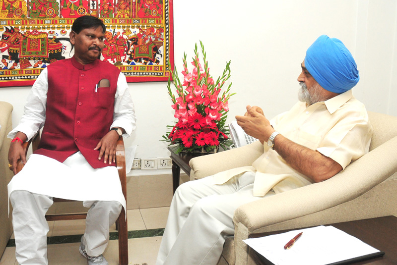 The Chief Minister of Jharkhand, Shri Arjun Munda meeting the...
