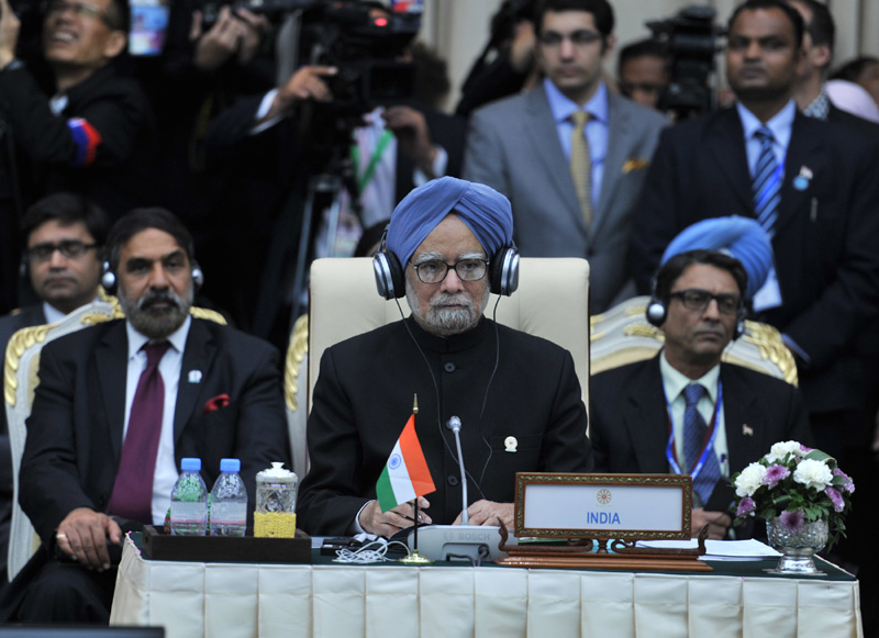 The Prime Minister, Dr. Manmohan Singh at the plenary session of the 7th...
