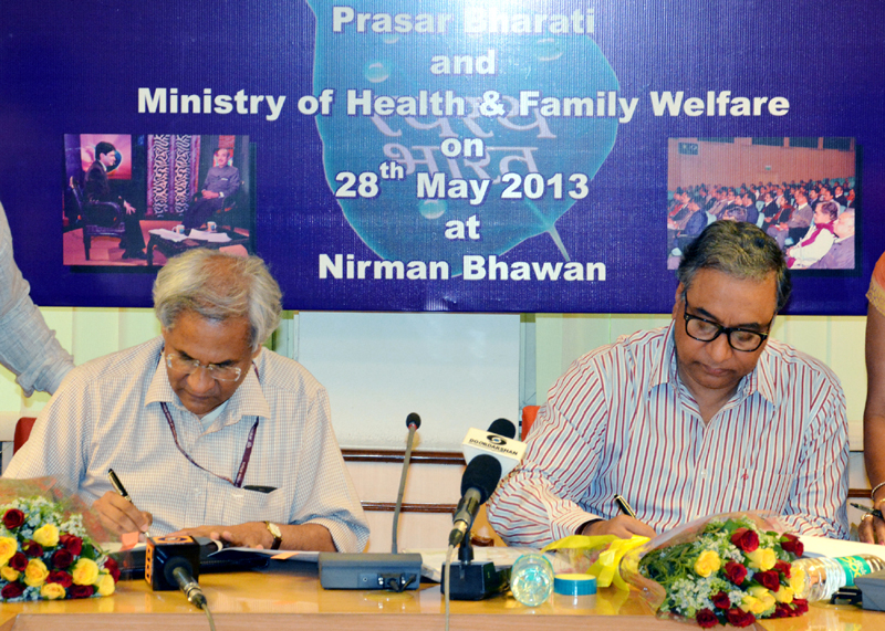 The Secretary, Health & Family Welfare, Shri Keshav Desiraju and the CEO, Prasar Bharati...