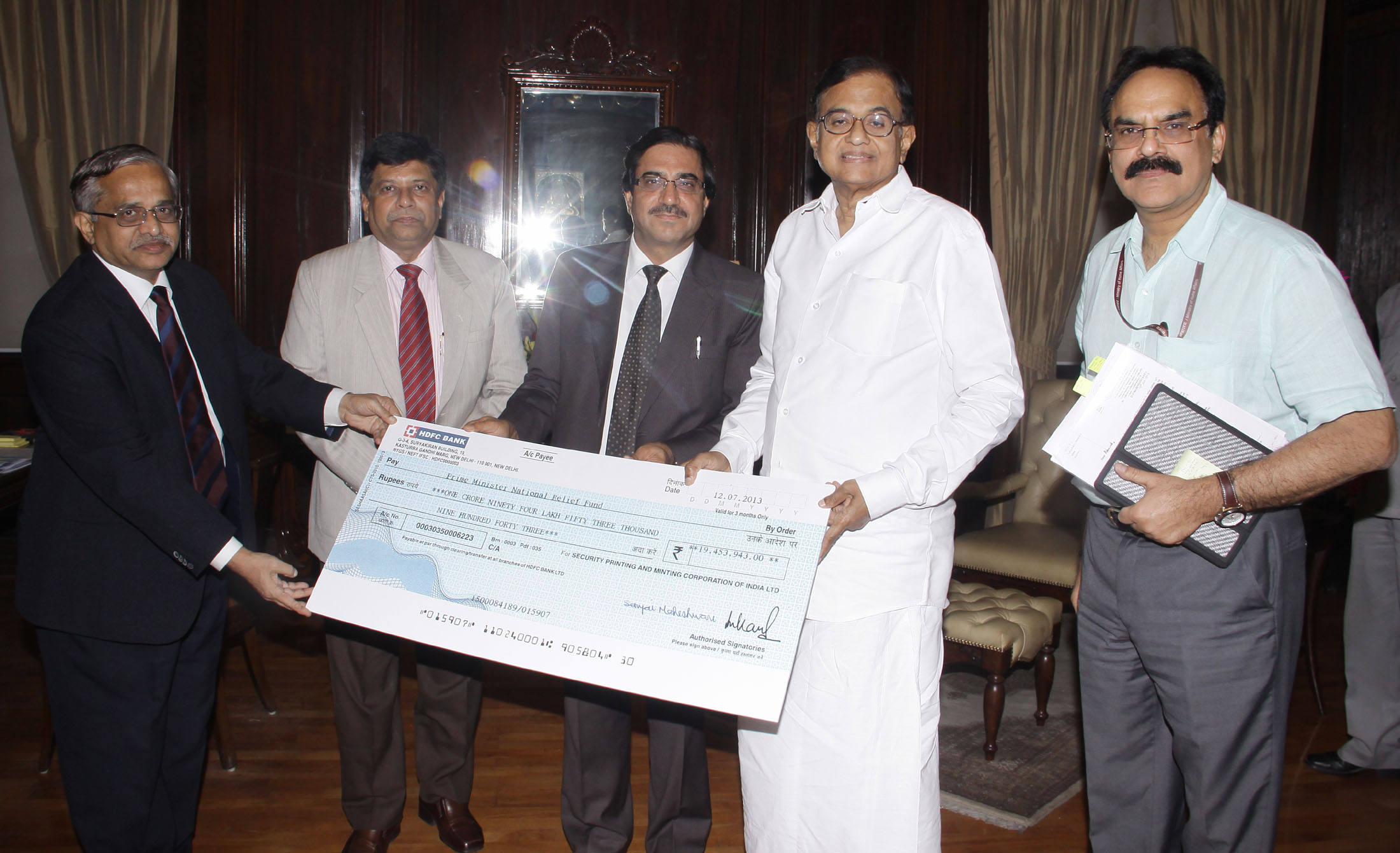 SPMCIL PAYS Rs.1.94 CRORE TOWARDS PM  NATIONAL RELIEF FUND FOR UTTARAKHAND