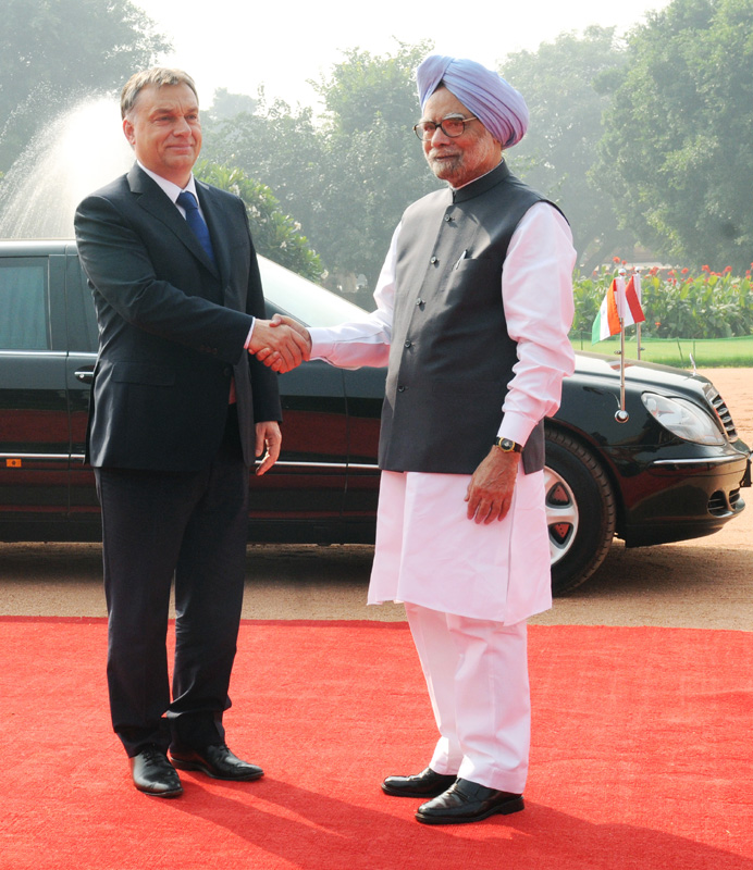The Prime Minister, Dr. Manmohan Singh meeting the Prime Minister of the...