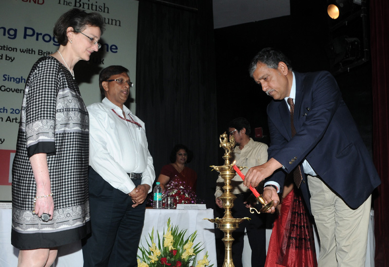 The Secretary, Ministry of Culture, Shri Ravindra Singh lighting the lamp...