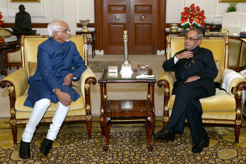 The President, Shri Pranab Mukherjee meeting the Vice President, Shri Mohd. ..