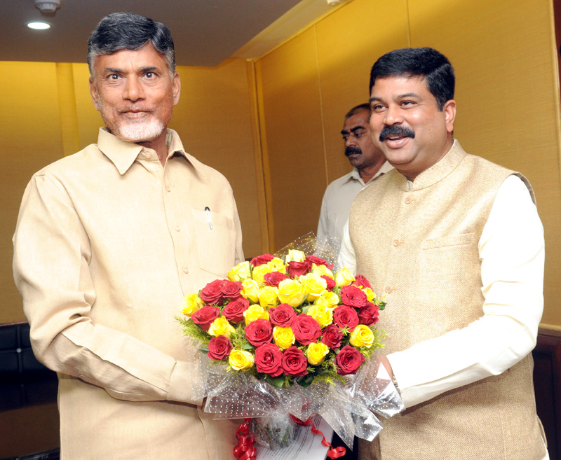 The Chief Minister of Andhra Pradesh, Shri N. Chandra Babu Naidu calling on ...