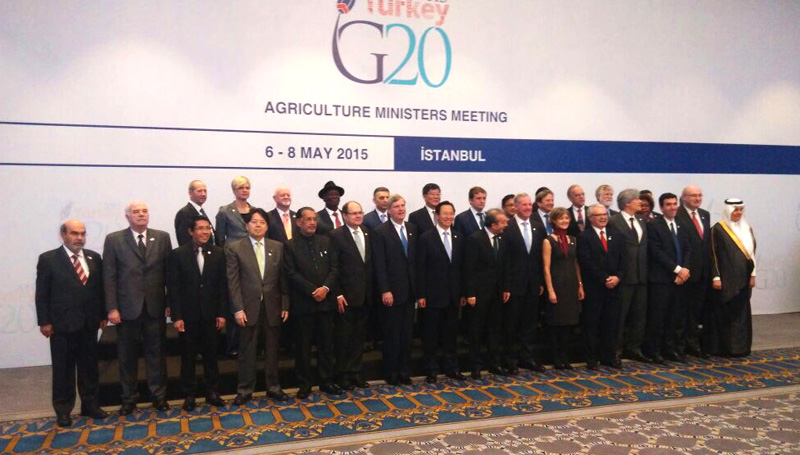 The Union Minister for Agriculture, Shri Radha Mohan Singh with other members at G-20..