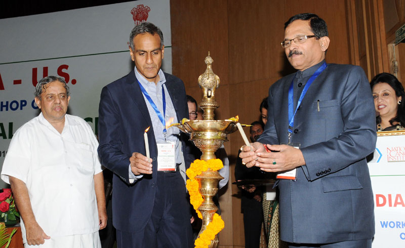 The Minister of State for AYUSH (Independent Charge) and Health & Family Welfare, Shri Shripad Yesso Naik lighting the lamp to inaugurate the India-U.S. Workshop on Traditional Medicine, in New Delhi