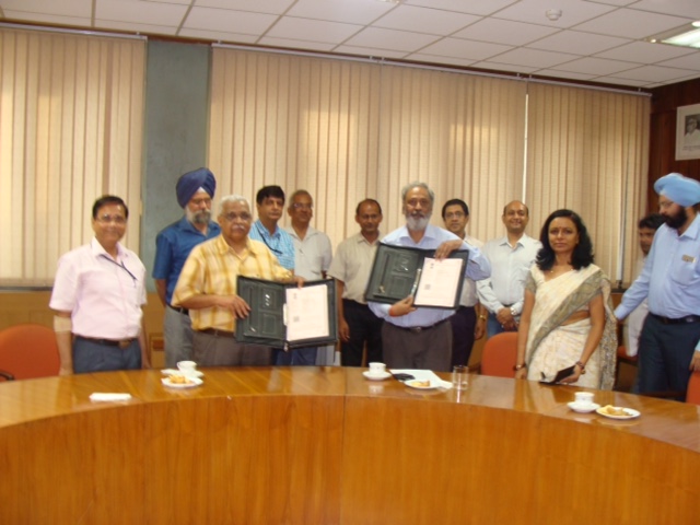 NTPC Ltd. inks MoU with IIT, Delhi for Research Fellows