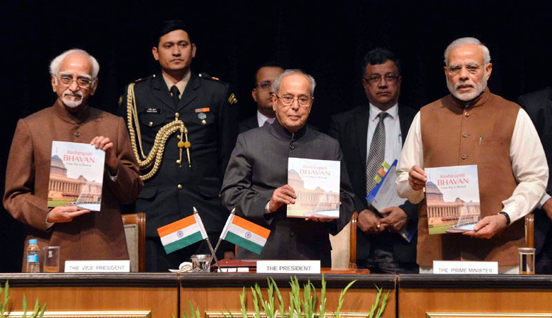 The Prime Minister, Shri Narendra Modi releasing a book entitled ..