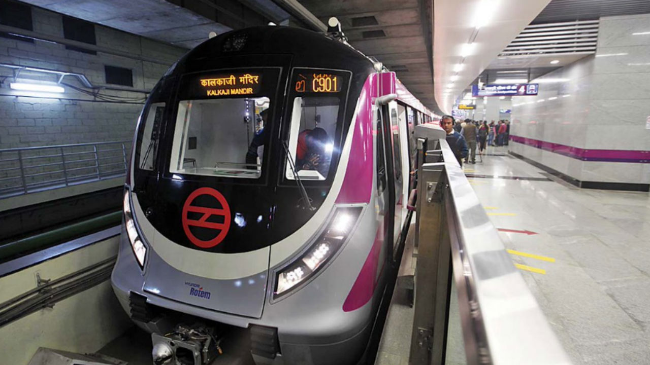 Delhi Government revises covid guidelines,Metro & buses to operate with 100 % seating ,100 people cap for marriage related gathering from 26th July.