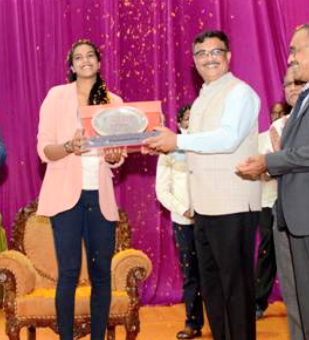 Olympic Bronze Medalist PV Sindhu, Felicitated by RINL, Ministry of Steel